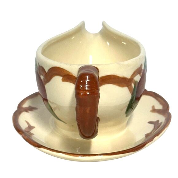 Franciscan Vintage Red Apple USA 8.75" Gravy Boat w/Attached Underplate - Picture 2 of 7
